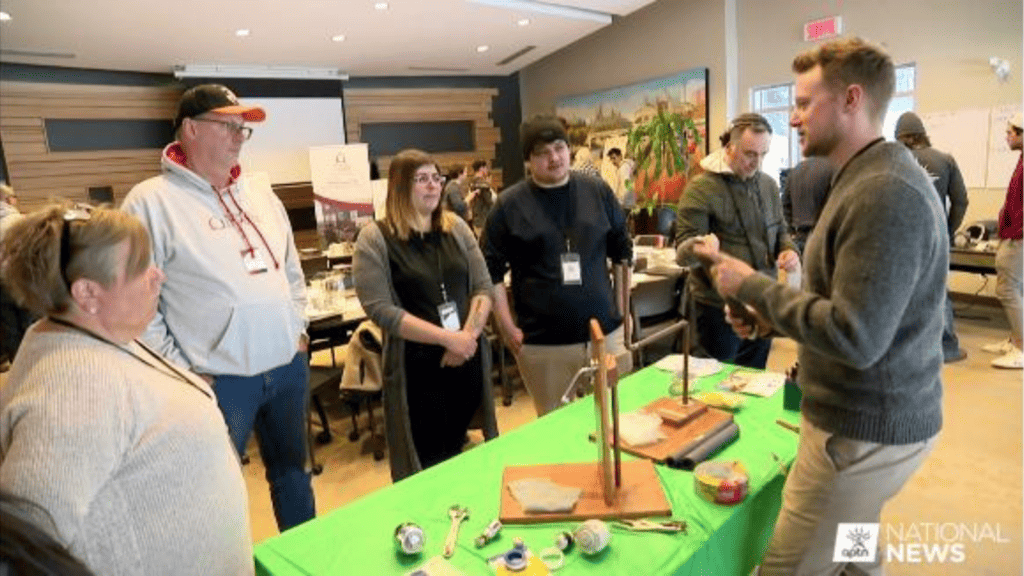 Indigenous participants learn about energy efficiency at program